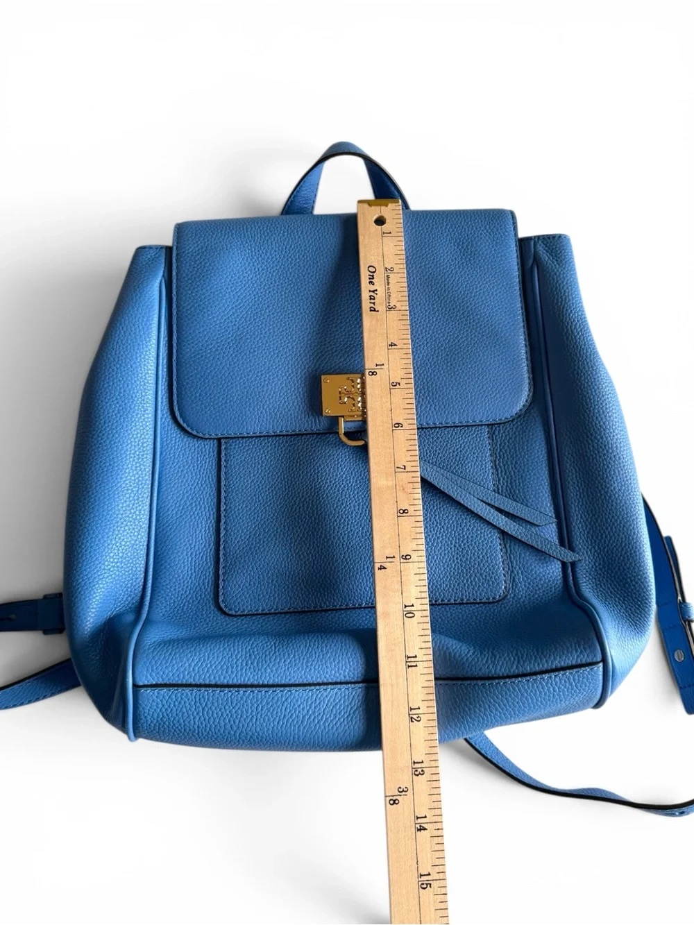 Tory Burch straps handle